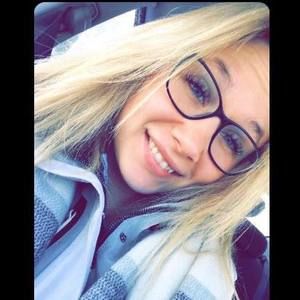 Meet your Posher, Coralie